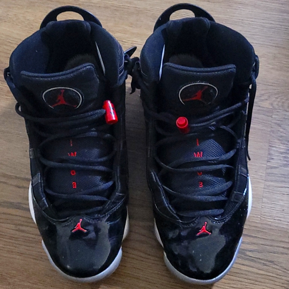 Air Jordan 6 rings